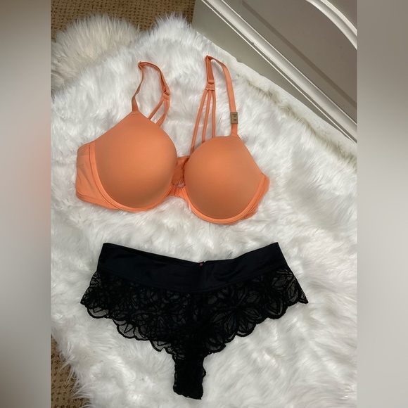 PINK Victoria's Secret Orange and Black Bra Intimates - Picture 1 of 11